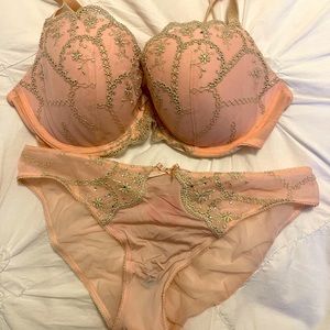 Victoria Secret Bra Set
